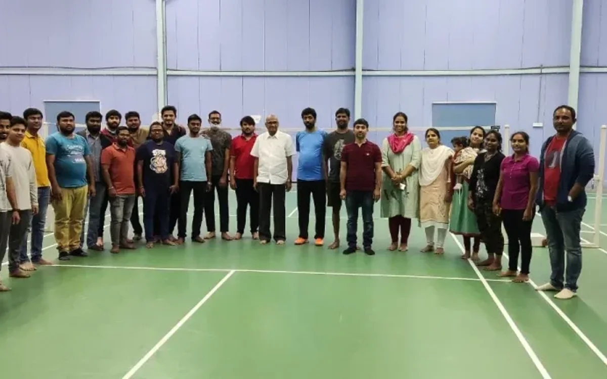 DesIDEA team at corporate badminton sports event